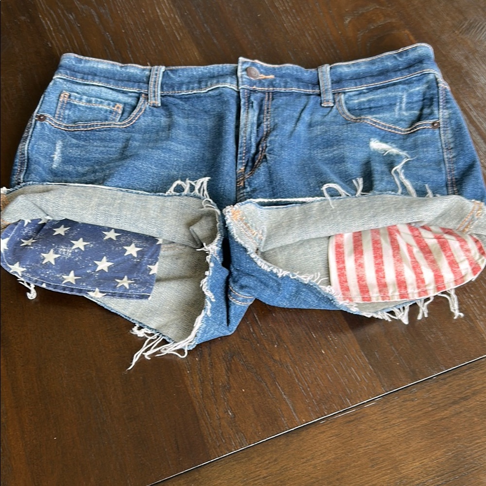 Old Navy Flag Denim Distressed Women Shorts NWOT - Picture 5 of 5
